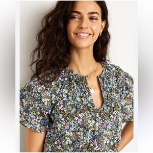 Old Navy Cotton Floral Multicolor Top Flutter Sleeves Round Keyhole Neckline M